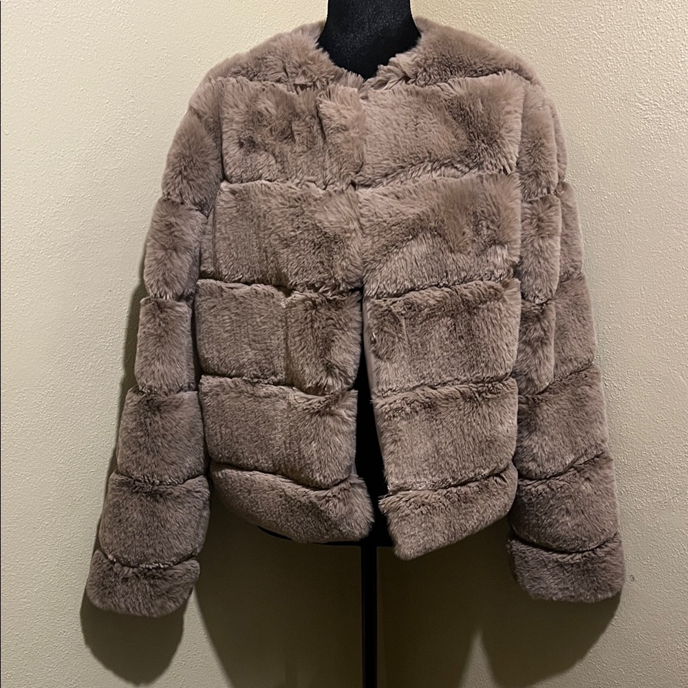 Women's Faux Fur Jacket in Brown